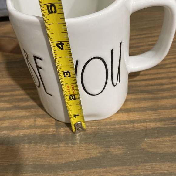 NWT 2017 Rae Dunn BE YOU mug - Picture 4 of 5